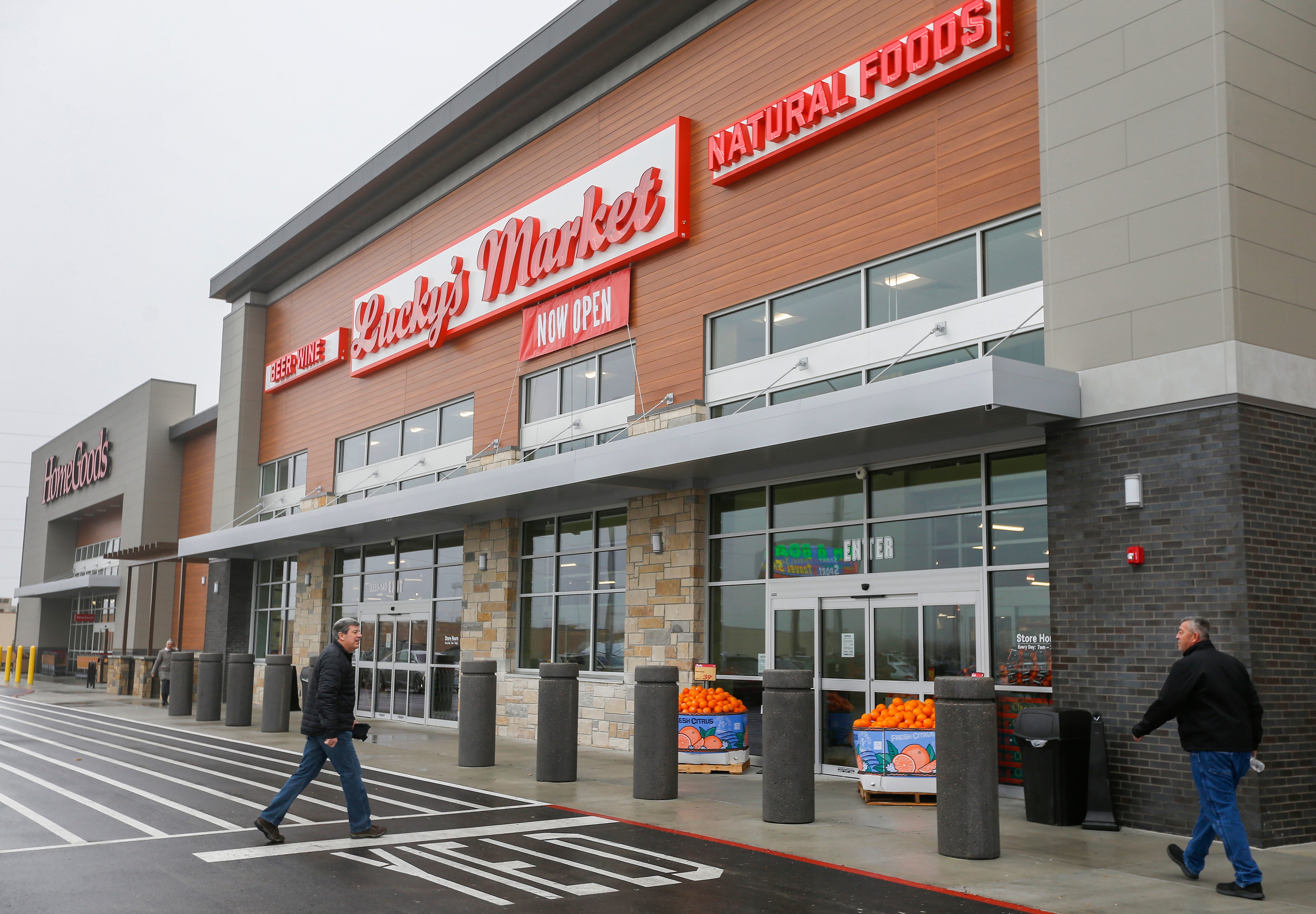 lucky store locations